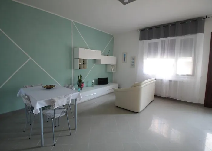 Daire All'ombra Del Castello Affitto Breve