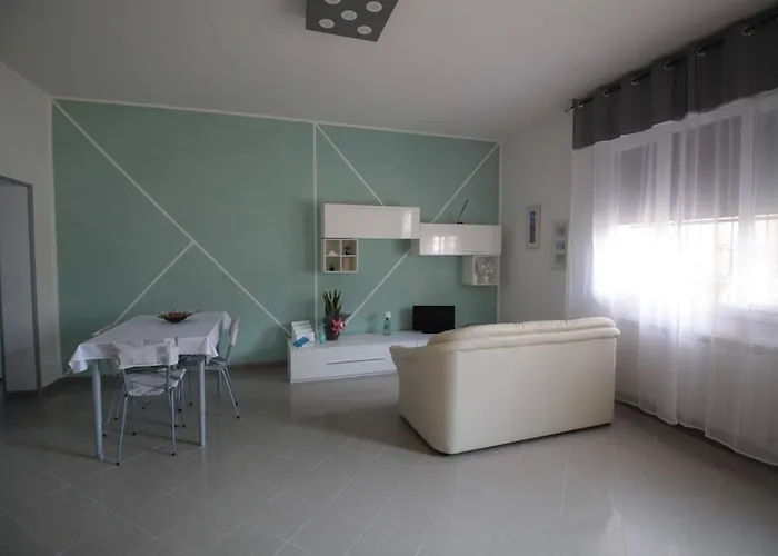 All'ombra Del Castello Affitto Breve Daire